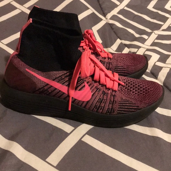 Nike Shoes - Nike shoes